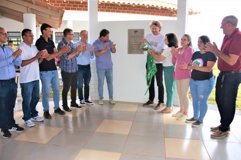  Vereadores prestigiam inauguração de Escola Municipal do Campo no Assentamento 8 de Junho